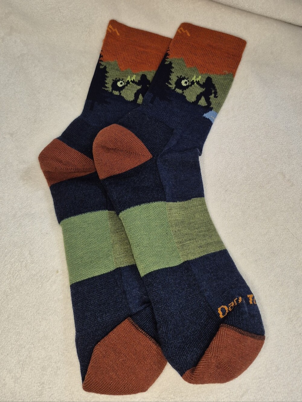 DARN TOUGH USA Close Encounters Micro Crew Midweight Hiking Sock Men's Large